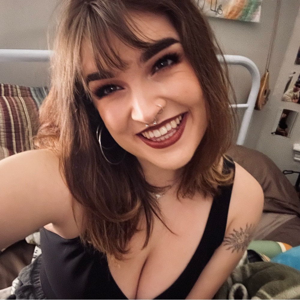 Meet your Posher, Maghdalin